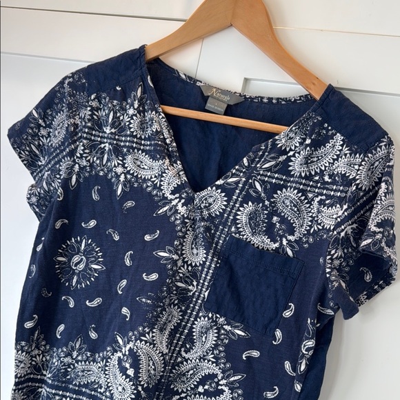 Natural Reflections Navy Paisley Women's Top size Large - Picture 6 of 8